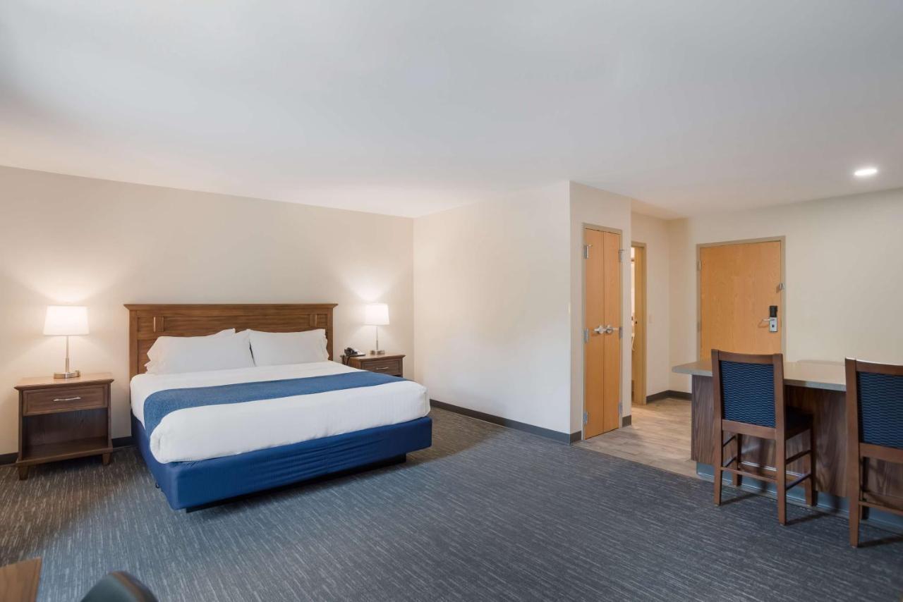 Surestay Plus Hotel By Best Western Elizabethtown Hershey Exterior photo